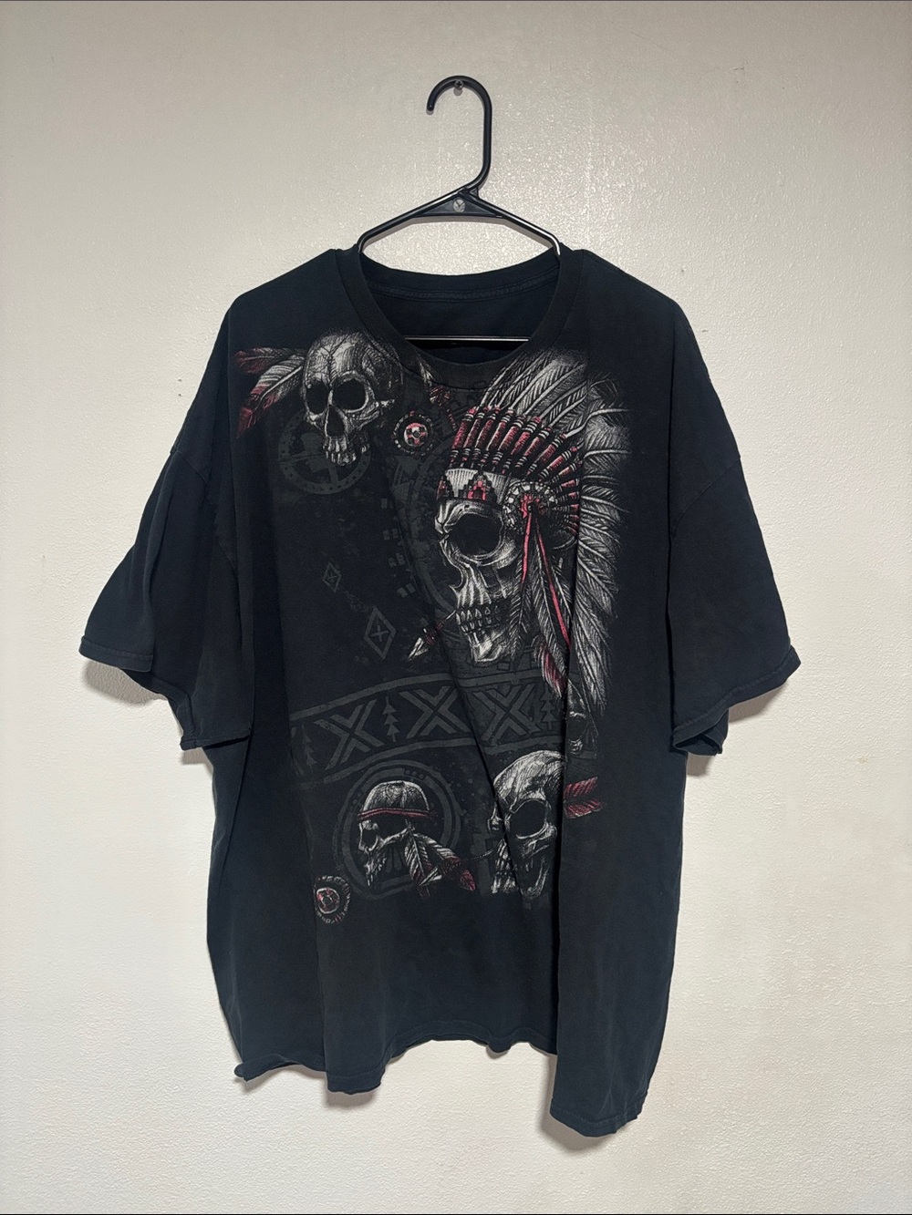 Black Graphic Skull Native Headdress Tee - Men